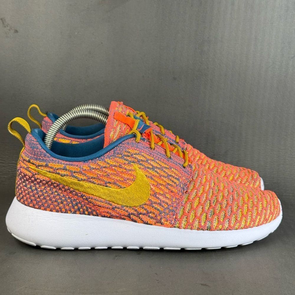 Nike Roshe One Flyknit Dark Citron Sunset Glow sneaker womens size 8.5